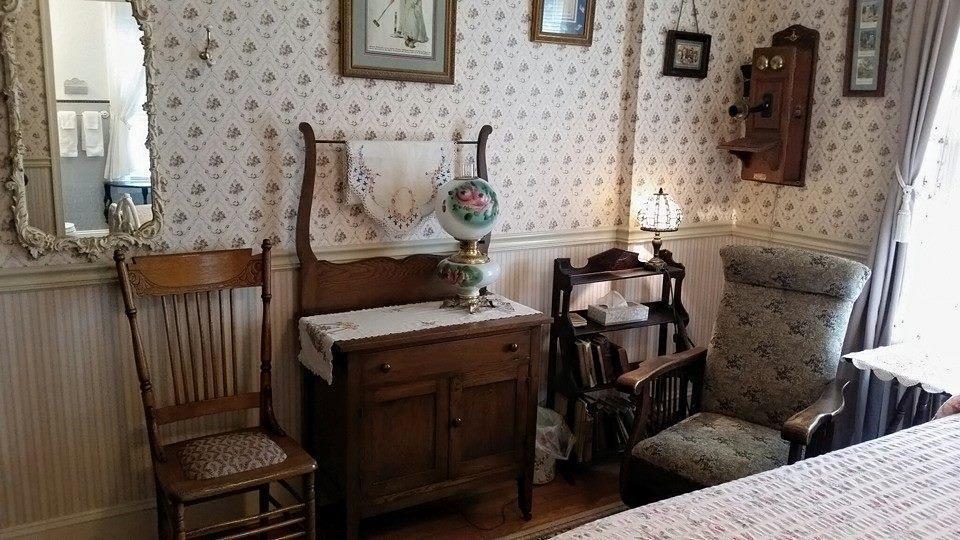 Queen Room