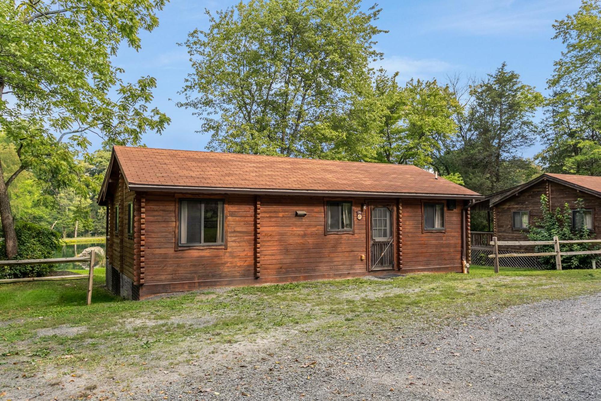 Three-Bedroom Deluxe Cottage