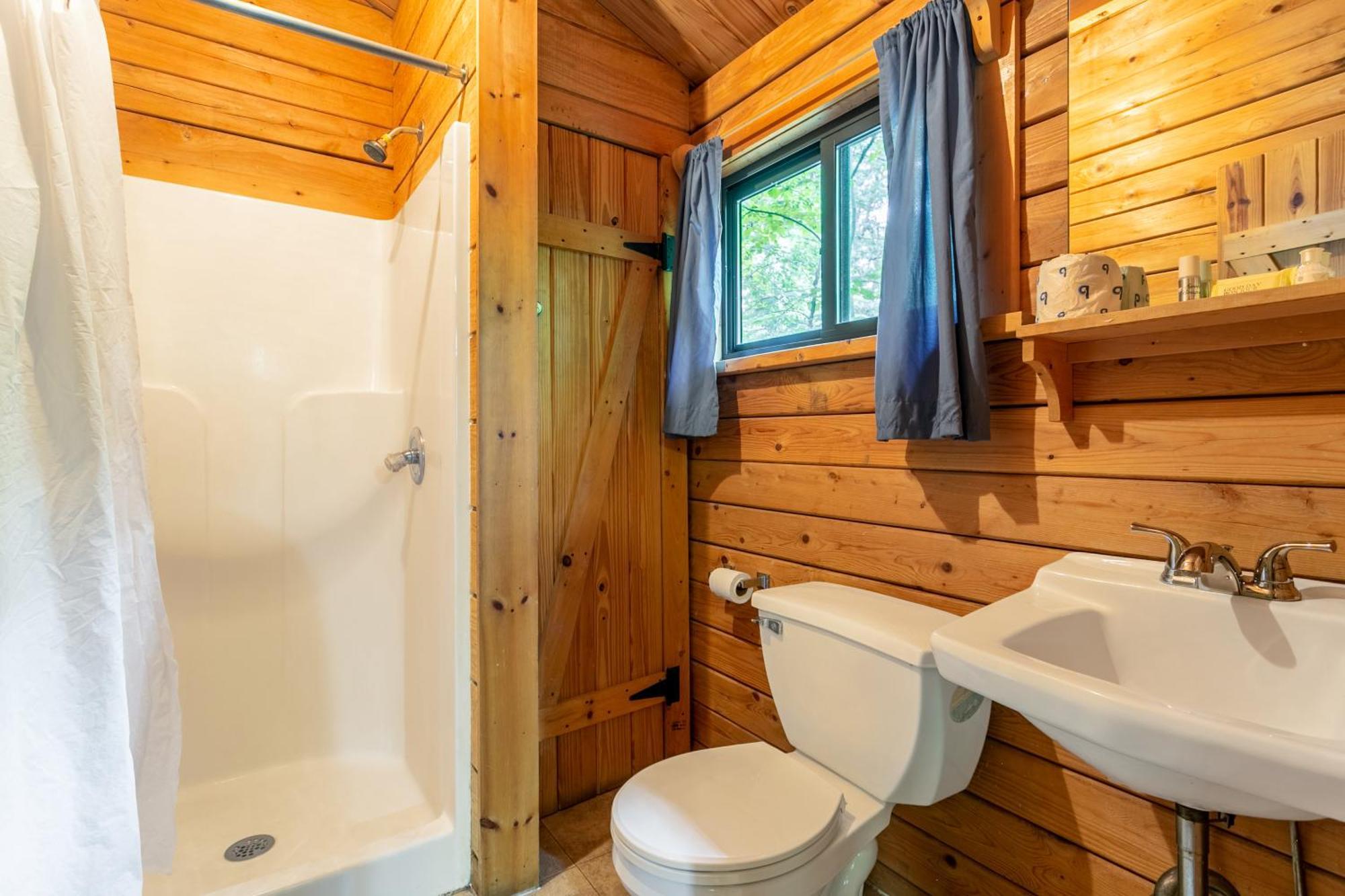 One-Bedroom Cottage BC