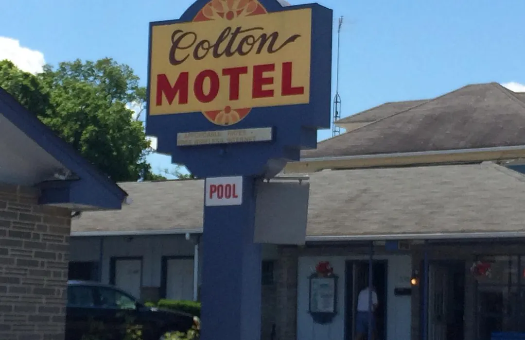 Colton Motel-1